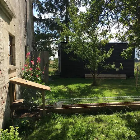 Bed and Breakfast Almegarden 3*