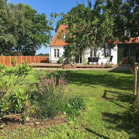 Bed and Breakfast Almegarden Græsted